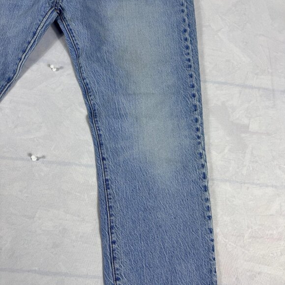 Levis 501 Mens Straight Leg Light Blue Denim Faded 5-Pocket Outdoor Size 36x32 - Picture 6 of 16